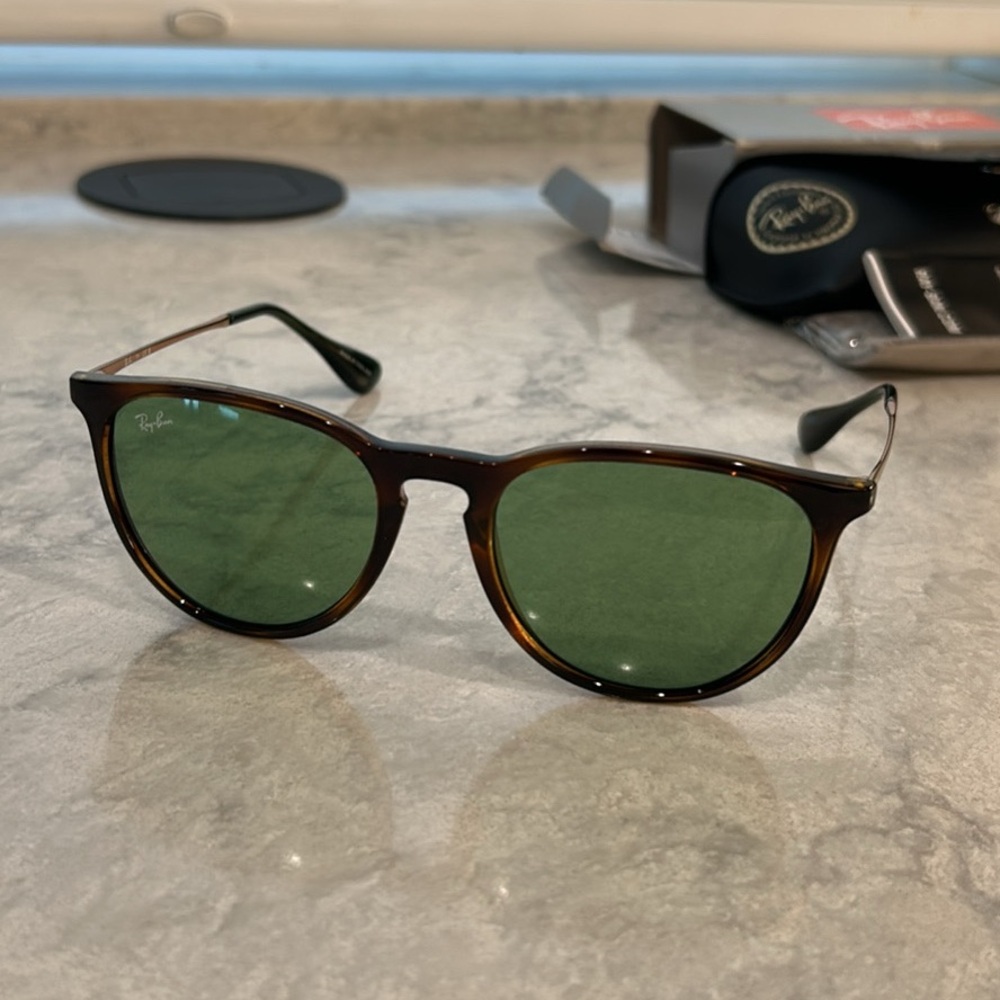 Ray-Ban Erika Sunglasses ORB4171 New / Never Worn Havana & Green